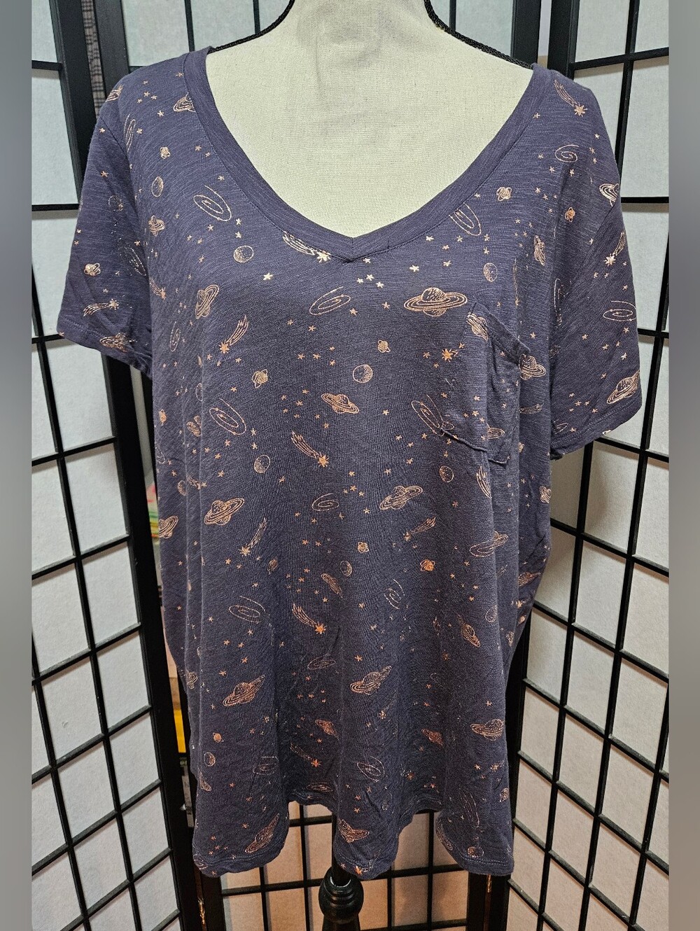 Torrid 3X Celestial Print Heritage Slub V-Neck Pocket Short Sleeve Tee